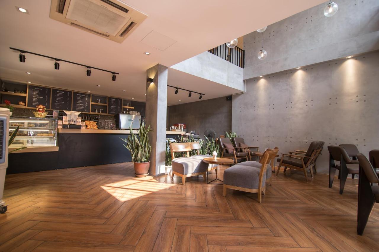 A Pousada Reddoorz @ Tong Duy Tan Street (Adults Only) Hanói Exterior foto