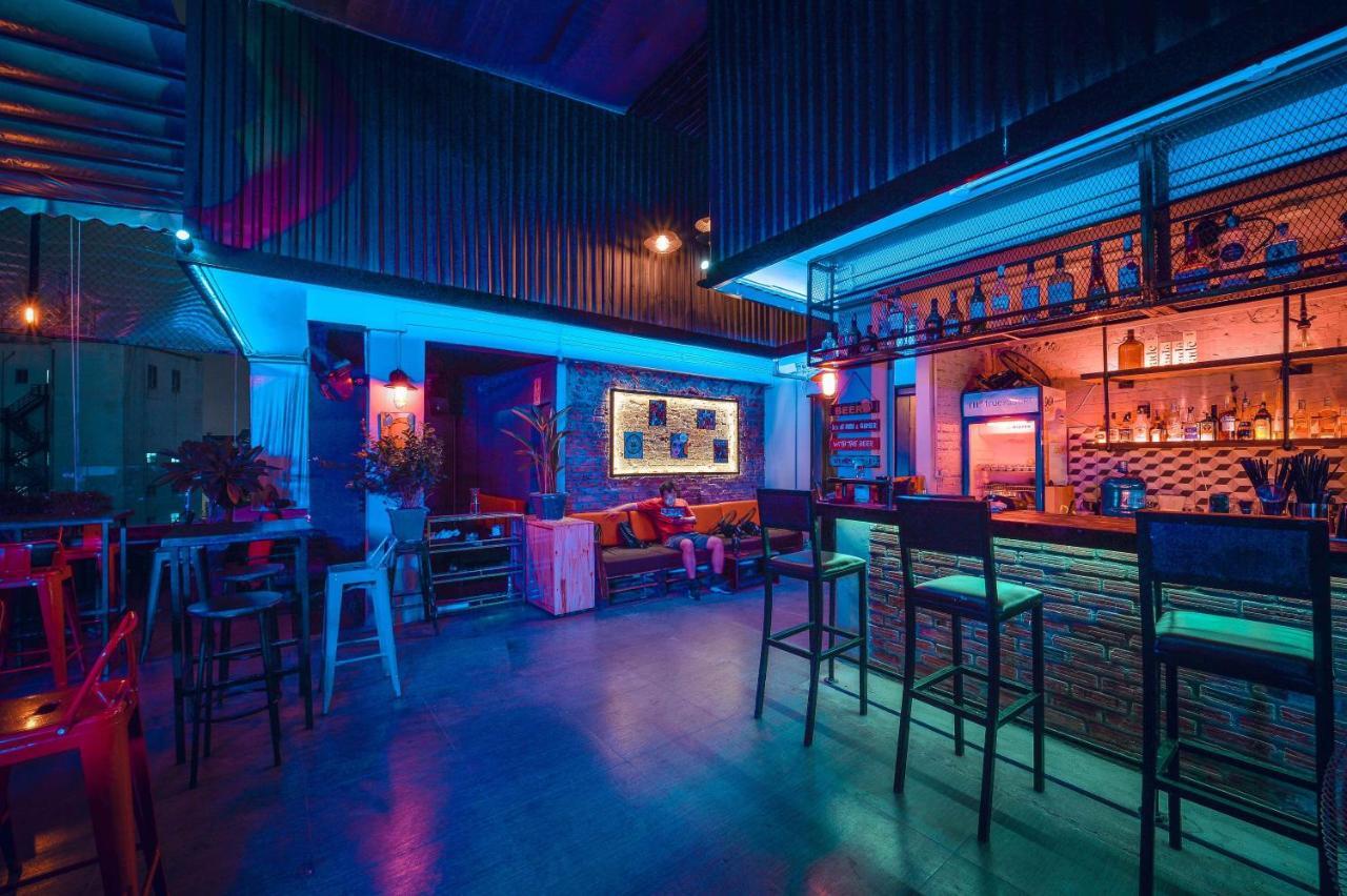 A Pousada Reddoorz @ Tong Duy Tan Street (Adults Only) Hanói Exterior foto